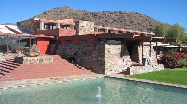 Frank Lloyd Wright's work is seen in North Scottsdale, along with our business: Phoenix Title Loans